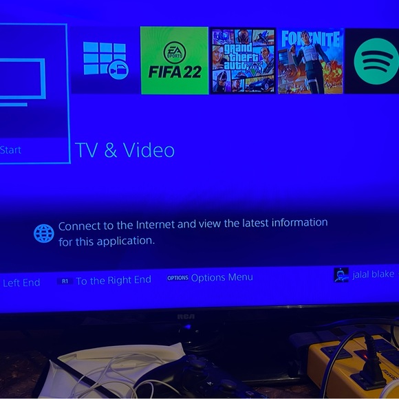 1TB PS4 w/ 2 controllers great condition - Picture 3 of 3